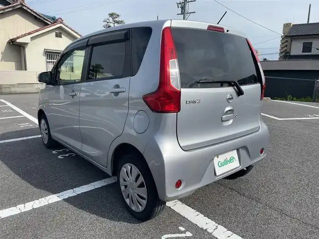 日産 デイズ X 千葉県 2017(平29)年 6.5万km クールシルバー 純正メモリナビゲーション/アラウンドビューモニター/フルセグTV/Bluetooth/エマージェンシーブレーキ/アイドリングストップ/ドライブレコーダー/ETC/プッシュスタート/保証書/取扱説明書
