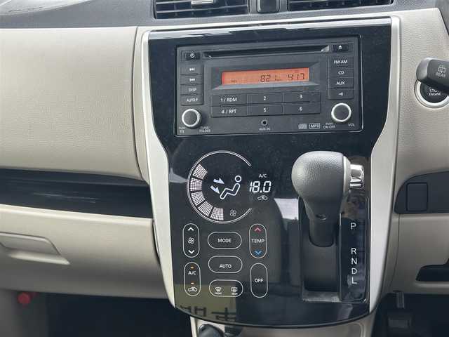 日産 デイズ X 島根県 2018(平30)年 5.4万km スターリングシルバーM 純正CDオーディオ　/前方ドライブレコーダー　/衝突軽減ブレーキ　/アイドリングストップ　/横滑り防止装置　/前後コーナーセンサー　/スマートキー　/プッシュスタート　/社外14インチアルミホイール　/純正フロアマット