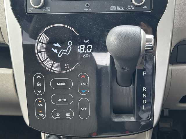 日産 デイズ X 島根県 2018(平30)年 5.4万km スターリングシルバーM 純正CDオーディオ　/前方ドライブレコーダー　/衝突軽減ブレーキ　/アイドリングストップ　/横滑り防止装置　/前後コーナーセンサー　/スマートキー　/プッシュスタート　/社外14インチアルミホイール　/純正フロアマット