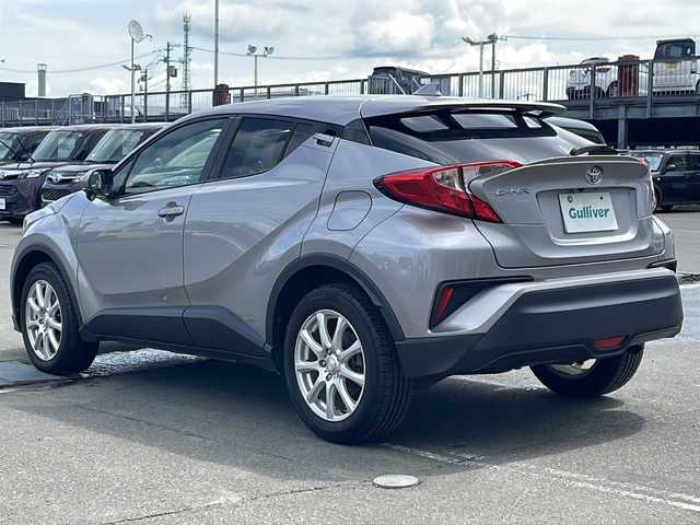 トヨタ Ｃ－ＨＲ S－T 道東・釧路十勝 2016(平28)年 9.9万km メタルストリームM ４WD/寒冷地仕様/社がいSDナビ/　フルセグTV/BT/AM/FM/CD/DVD/プリクラッシュセーフティ/レーダークルーズコントロール/レーンキープアシスト/ETC/MT付AT/ステアリングスイッチ/電子パーキング/ブレーキホールド/LEDヘッドライト/オートライト/オートハイビーム/ヘッドライトレベライザー/オートエアコン/オートリトラミラー/ウインカミラー/ワイパー熱線
