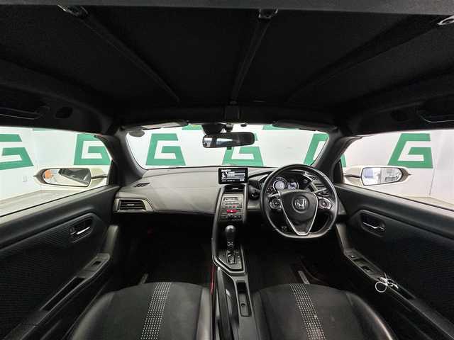 ホンダ Ｓ６６０ α 鹿児島県 2017(平29)年 4.9万km プレミアムスターホワイトパール センターディスプレイ/(FM/AM)/バックカメラ/クルーズコントロール/ステンレス製スポーツペダル/本革巻きステアリング/ハーフレザーシート/シティブレーキアクティブサポート/SPORTスイッチ/パドルシフト/アイドリングストップ