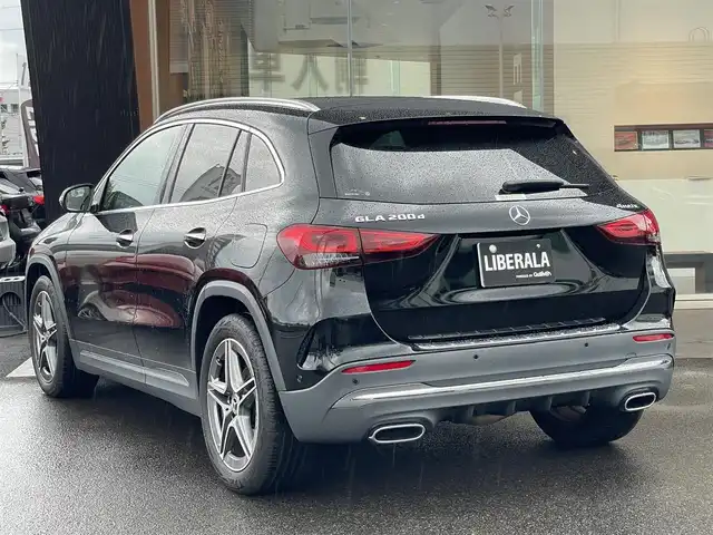 メルセデス・ベンツ Ｍ・ベンツ ＧＬＡ２００ｄ 4マチック AMGライン 鹿児島県 2021(令3)年 1.5万km 黒 AMGライン/純正メモリナビ/TV/BT/USB/ETC2.0/ドライブレコーダー(前後)/ヘッドアップディスプレイ/ワイヤレス充電/パドルシフト/全方位カメラ/アンビエントライト/アダプディブハイビームアシストプラス/レーダーセーフティーパッケージ/アクティブディスタンスディストニック/アクティブブラインドスポットアシスト/アクティブレーンキーピングアシスト/レザーシート/シートヒーター/メモリ付きパワーシート/パワーバックドア/LEDヘッドライト/オートライト/純正19インチAW