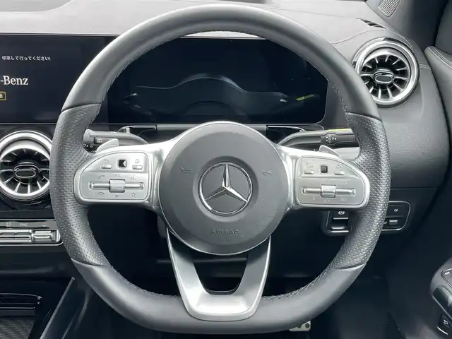 メルセデス・ベンツ Ｍ・ベンツ ＧＬＡ２００ｄ 4マチック AMGライン 鹿児島県 2021(令3)年 1.5万km 黒 AMGライン/純正メモリナビ/TV/BT/USB/ETC2.0/ドライブレコーダー(前後)/ヘッドアップディスプレイ/ワイヤレス充電/パドルシフト/全方位カメラ/アンビエントライト/アダプディブハイビームアシストプラス/レーダーセーフティーパッケージ/アクティブディスタンスディストニック/アクティブブラインドスポットアシスト/アクティブレーンキーピングアシスト/レザーシート/シートヒーター/メモリ付きパワーシート/パワーバックドア/LEDヘッドライト/オートライト/純正19インチAW