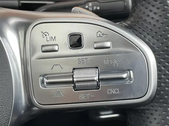 メルセデス・ベンツ Ｍ・ベンツ ＧＬＡ２００ｄ 4マチック AMGライン 鹿児島県 2021(令3)年 1.5万km 黒 AMGライン/純正メモリナビ/TV/BT/USB/ETC2.0/ドライブレコーダー(前後)/ヘッドアップディスプレイ/ワイヤレス充電/パドルシフト/全方位カメラ/アンビエントライト/アダプディブハイビームアシストプラス/レーダーセーフティーパッケージ/アクティブディスタンスディストニック/アクティブブラインドスポットアシスト/アクティブレーンキーピングアシスト/レザーシート/シートヒーター/メモリ付きパワーシート/パワーバックドア/LEDヘッドライト/オートライト/純正19インチAW