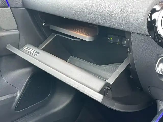 メルセデス・ベンツ Ｍ・ベンツ ＧＬＡ２００ｄ 4マチック AMGライン 鹿児島県 2021(令3)年 1.5万km 黒 AMGライン/純正メモリナビ/TV/BT/USB/ETC2.0/ドライブレコーダー(前後)/ヘッドアップディスプレイ/ワイヤレス充電/パドルシフト/全方位カメラ/アンビエントライト/アダプディブハイビームアシストプラス/レーダーセーフティーパッケージ/アクティブディスタンスディストニック/アクティブブラインドスポットアシスト/アクティブレーンキーピングアシスト/レザーシート/シートヒーター/メモリ付きパワーシート/パワーバックドア/LEDヘッドライト/オートライト/純正19インチAW