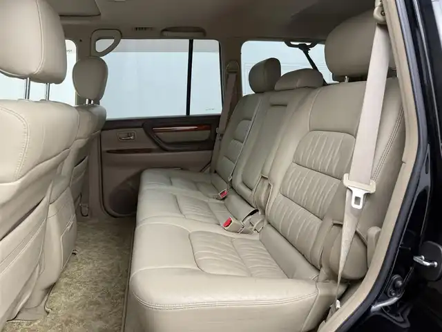 トヨタ ランドクルーザー シグナス 愛知県 2006(平18)年 11.2万km ブラック サンルーフ/8人乗り/クーラーBOX/社外7インチナビ/バックカメラ/ワンセグTV/クルーズコントロール/横滑り防止装置/オートライト/LEDヘッドライト/LEDフォグランプ/パワーシート/シートヒーター/シートメモリー/自動防眩式ミラー/前後ドライブレコーダー/ETC/純正AW/純正フロアマット/スマートキー/スペアキー/エンジンスターター