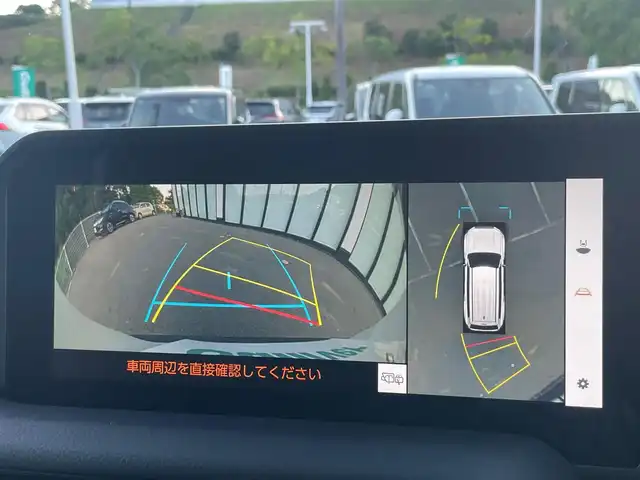 トヨタ ランドクルーザー ２５０ VX 大阪府 2025(令7)年 0.5万km プラチナホワイトパールマイカ 純正１２．３インチナビ　/　 フルセグＴＶ/Bluetooth/USB　/全方位モニター/サンルーフ/衝突軽減ブレーキ　/クリアランスソナー/ブラインドスポットモニター　/スマートルームミラー　/前席シートヒーター、ベンチレーション/レーダークルーズコントロール/アイドリングストップ/センターデフロック　/電動リアゲート　/運転席パワーシート/オートマチックハイビーム/純正18インチアルミホイール/純正フロアマット/プッシュスタート/スマートキー　/ビルトインＥＴＣ2.0　/ＬＥＤライト