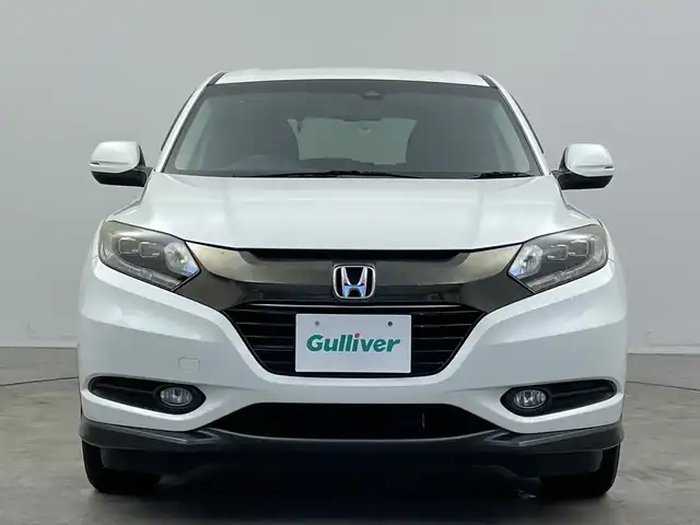 ホンダ ヴェゼル ハイブリッド X ホンダセンシング 新潟県 2017(平29)年 6.2万km ホワイトオーキッドパール カロッツェリアメモリナビ【AVIC-RZ500】/　フルセグTV/Bluetooth/CD/DVD/USB/ホンダセンシング/・衝突被害軽減ブレーキ/・歩行者事故低減ステアリング/・アダプティブクルーズコントロール/・車線維持支援システム/・路外逸脱抑制機能/・誤発進抑制機能/・先行車発進お知らせ機能/・標識認識機能/バックモニター/ビルトインETC/LEDヘッドライト/オートライト/横滑り防止装置/パドルシフト