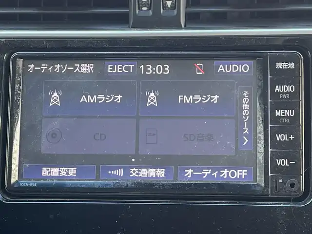 トヨタ ランドクルーザー プラド TX 滋賀県 2021(令3)年 6.2万km ホワイトパールクリスタルシャイン サンルーフ/純正7インチナビ【NSCN-W68】/（AM/FM/CD/フルセグ/Bluetooth/SD/AUX）/バックカメラ/ETC/トヨタセーフティセンス/・ブレーキアシスト/・プリクラッシュブレーキアシスト/・ヒルスタート（坂道発進）アシスト/・前方衝突防止支援システム/・TCS（トラクションコントロールシステム）/・VDC（ビークルダイナミクスコントロール）/・レーンキープアシスト/・車間自動制御システム/・ASCD（オートスピードコントロール装置）/・ABS（アンチロックブレーキシステム）/・バックビューモニター/・コーナー・バックセンサー（ソナー）/・標識検知機能/・盗難防止アラーム	/電動格納ミラー/ステアリングスイッチ/オートライト/LEDヘッドライト/フロントフォグ/フルオートエアコン/プッシュスタート/スマートキー/純正フロアマット