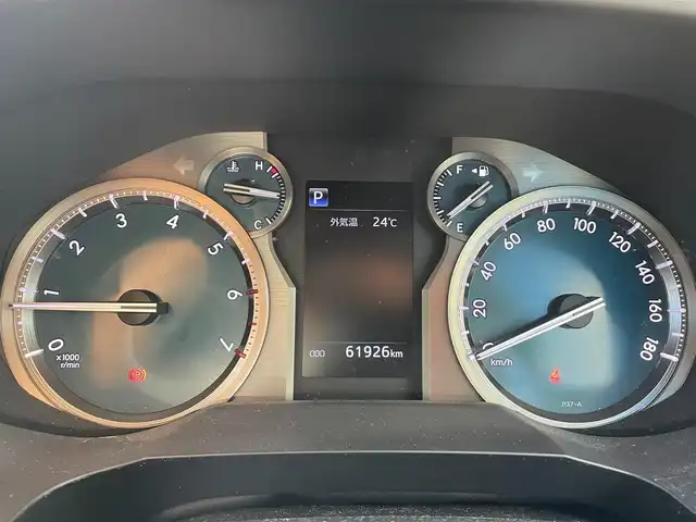 トヨタ ランドクルーザー プラド TX 滋賀県 2021(令3)年 6.2万km ホワイトパールクリスタルシャイン サンルーフ/純正7インチナビ【NSCN-W68】/（AM/FM/CD/フルセグ/Bluetooth/SD/AUX）/バックカメラ/ETC/トヨタセーフティセンス/・ブレーキアシスト/・プリクラッシュブレーキアシスト/・ヒルスタート（坂道発進）アシスト/・前方衝突防止支援システム/・TCS（トラクションコントロールシステム）/・VDC（ビークルダイナミクスコントロール）/・レーンキープアシスト/・車間自動制御システム/・ASCD（オートスピードコントロール装置）/・ABS（アンチロックブレーキシステム）/・バックビューモニター/・コーナー・バックセンサー（ソナー）/・標識検知機能/・盗難防止アラーム	/電動格納ミラー/ステアリングスイッチ/オートライト/LEDヘッドライト/フロントフォグ/フルオートエアコン/プッシュスタート/スマートキー/純正フロアマット