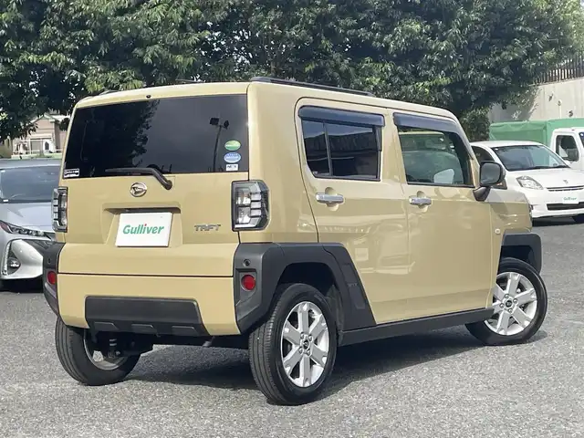 ダイハツ タフト G 東京都 2021(令3)年 0.4万km サンドベージュメタリック ワンオーナー／禁煙車/R4/R5/R6/R7年度分ディーラー整備記録簿/純正9インチナビ/フルセグTV/DVD再生/Blutoothオーディオ/バックカメラ/純正ナビ連動ドライブレコーダー/純正ETC/スカイフィールトップ/前席シートヒーター/LEDヘッドランプ/スマートキー/保証書/取扱説明書
