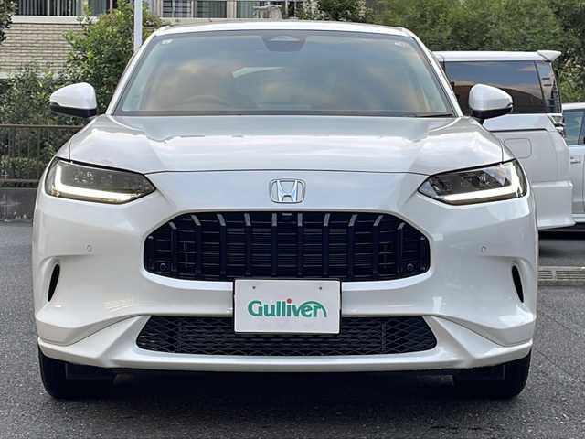 ホンダ ＺＲ－Ｖ Z 埼玉県 2023(令5)年 0.7万km プラチナホワイトパール ワンオーナー/登録時6312ｋｍ/純正ナビ（BT・フルセグTV）/BOSEスピーカー/アランドビューモニター/黒レザーシート(合皮）/前席パワーシート/前席シートヒーター/パワーバックドア/衝突軽減ブレーキ/レーンキープアシスト/アクティブクルーズコントロール/パドルシフト/純正１８インチAW/LEDヘッドライト/プッシュスタート/スマートキー×２/置くだけ充電/ビルトインETC2.0/横滑り防止/革巻きステアリング/ステアリングヒーター/リアスポイラー/ウィンカーミラー/純正フロアマット/純正ドアバイザー/保証書/取扱説明書/ナビ取扱説明書