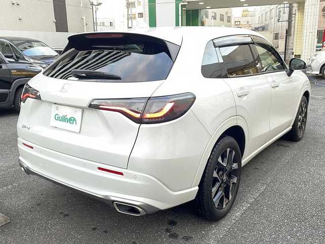 ホンダ ＺＲ－Ｖ Z 埼玉県 2023(令5)年 0.7万km プラチナホワイトパール ワンオーナー/登録時6312ｋｍ/純正ナビ（BT・フルセグTV）/BOSEスピーカー/アランドビューモニター/黒レザーシート(合皮）/前席パワーシート/前席シートヒーター/パワーバックドア/衝突軽減ブレーキ/レーンキープアシスト/アクティブクルーズコントロール/パドルシフト/純正１８インチAW/LEDヘッドライト/プッシュスタート/スマートキー×２/置くだけ充電/ビルトインETC2.0/横滑り防止/革巻きステアリング/ステアリングヒーター/リアスポイラー/ウィンカーミラー/純正フロアマット/純正ドアバイザー/保証書/取扱説明書/ナビ取扱説明書