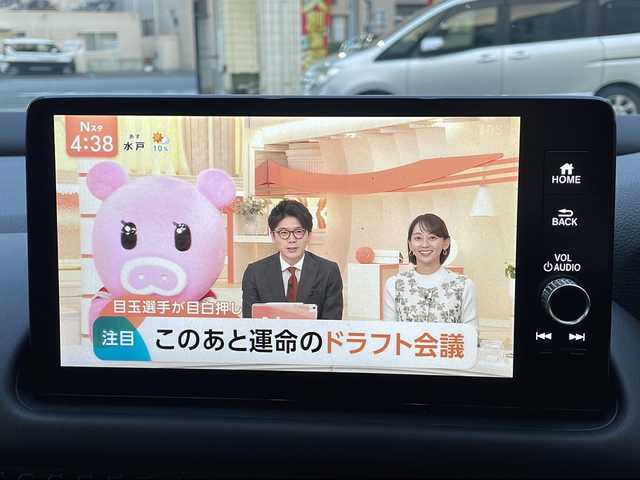 ホンダ ＺＲ－Ｖ Z 埼玉県 2023(令5)年 0.7万km プラチナホワイトパール ワンオーナー/登録時6312ｋｍ/純正ナビ（BT・フルセグTV）/BOSEスピーカー/アランドビューモニター/黒レザーシート(合皮）/前席パワーシート/前席シートヒーター/パワーバックドア/衝突軽減ブレーキ/レーンキープアシスト/アクティブクルーズコントロール/パドルシフト/純正１８インチAW/LEDヘッドライト/プッシュスタート/スマートキー×２/置くだけ充電/ビルトインETC2.0/横滑り防止/革巻きステアリング/ステアリングヒーター/リアスポイラー/ウィンカーミラー/純正フロアマット/純正ドアバイザー/保証書/取扱説明書/ナビ取扱説明書