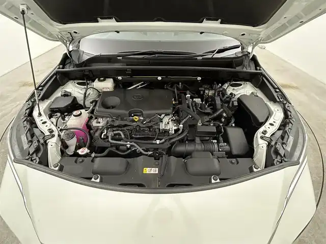 トヨタ ハリアー ハイブリッド Z 岡山県 2021(令3)年 3.4万km ホワイトパールクリスタルシャイン モデリスタエアロ/ＪＢＬサウンド/純正１２．３インチナビ/【Bluetooth/フルセグTV/Carplay】/デジタルインナーミラー/レーダークルーズコントロール/衝突軽減ブレーキシステム/運転席パワーシート/ハーフレザーシート　/ブラインドスポットモニター/ヘッドアップディスプレイ/ビルトインETC2.0/LEDヘッドライト/純正フロアマット/ドアバイザー/新車保証書/取扱説明書/スペアキー×１