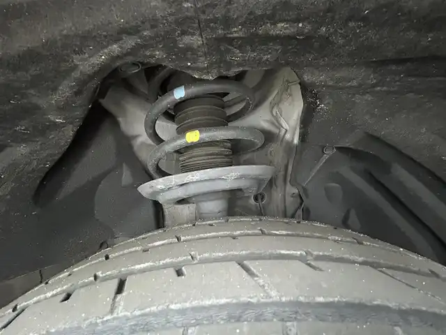 トヨタ ハリアー ハイブリッド Z 岡山県 2021(令3)年 3.4万km ホワイトパールクリスタルシャイン モデリスタエアロ/ＪＢＬサウンド/純正１２．３インチナビ/【Bluetooth/フルセグTV/Carplay】/デジタルインナーミラー/レーダークルーズコントロール/衝突軽減ブレーキシステム/運転席パワーシート/ハーフレザーシート　/ブラインドスポットモニター/ヘッドアップディスプレイ/ビルトインETC2.0/LEDヘッドライト/純正フロアマット/ドアバイザー/新車保証書/取扱説明書/スペアキー×１