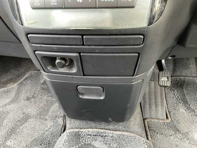 トヨタ イプサム 240s 神奈川県 2006(平18)年 5.9万km ブラック ワンオーナー/純正HDDナビ【NHDT-W55】/・ラジオ/CD/DVD/MSV/ETC/革巻きステアリング/純正17インチAW/純正HIDヘッドライト/フォグランプ/電動格納ドアミラー/ドアバイザー/純正フロアマット/取扱説明書/ナビ取扱説明書/新車時保証書