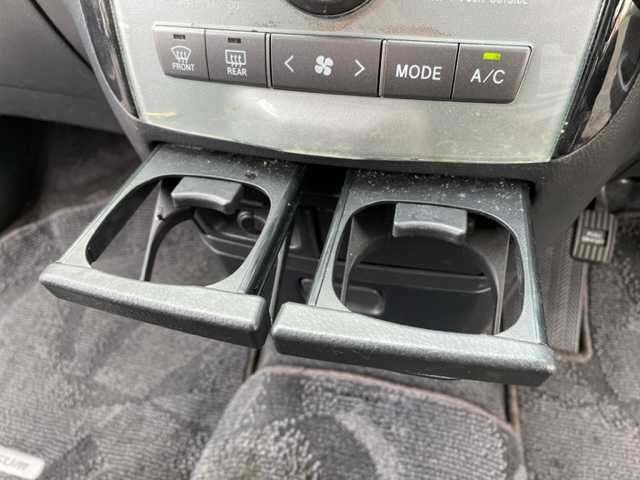 トヨタ イプサム 240s 神奈川県 2006(平18)年 5.9万km ブラック ワンオーナー/純正HDDナビ【NHDT-W55】/・ラジオ/CD/DVD/MSV/ETC/革巻きステアリング/純正17インチAW/純正HIDヘッドライト/フォグランプ/電動格納ドアミラー/ドアバイザー/純正フロアマット/取扱説明書/ナビ取扱説明書/新車時保証書