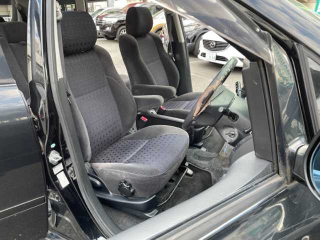 トヨタ イプサム 240s 神奈川県 2006(平18)年 5.9万km ブラック ワンオーナー/純正HDDナビ【NHDT-W55】/・ラジオ/CD/DVD/MSV/ETC/革巻きステアリング/純正17インチAW/純正HIDヘッドライト/フォグランプ/電動格納ドアミラー/ドアバイザー/純正フロアマット/取扱説明書/ナビ取扱説明書/新車時保証書