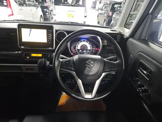 スズキ スペーシア カスタム HYBRID XS 長崎県 2020(令2)年 5.1万km ピュアホワイトP 〇ストラーダナビ/〇フルセグTV/〇両側パワースライドドア/〇バックカメラ/〇ビルトインETC/〇ドライブレコーダー/〇アダプティブクルーズコントロール/〇セーフティサポート/〇LEDヘッドランプ/〇LEDフロントフォグランプ/〇LEDフロントイルミネーション/〇革巻きシフトノブ/〇革巻きステアリングホイール/〇合皮/ファブリックコンビシート/〇シートヒーター/〇パーソナルテーブル/〇純正15インチアルミホイール/〇キーレスプッシュスタートシステム/〇スペアキー/〇禁煙車