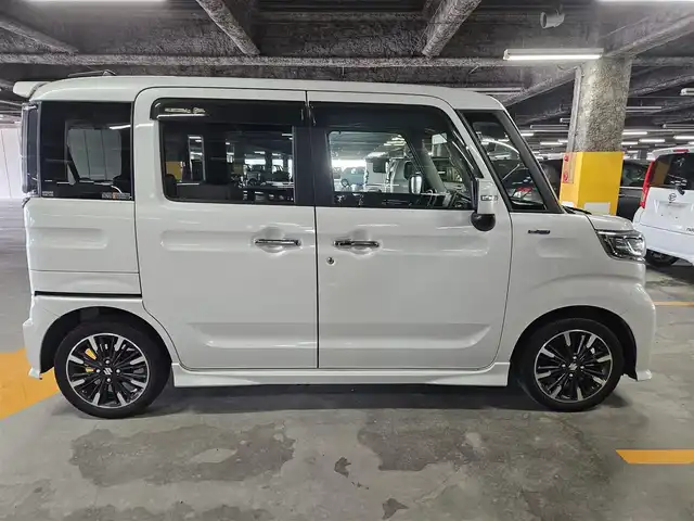 スズキ スペーシア カスタム HYBRID XS 長崎県 2020(令2)年 5.1万km ピュアホワイトP 〇ストラーダナビ/〇フルセグTV/〇両側パワースライドドア/〇バックカメラ/〇ビルトインETC/〇ドライブレコーダー/〇アダプティブクルーズコントロール/〇セーフティサポート/〇LEDヘッドランプ/〇LEDフロントフォグランプ/〇LEDフロントイルミネーション/〇革巻きシフトノブ/〇革巻きステアリングホイール/〇合皮/ファブリックコンビシート/〇シートヒーター/〇パーソナルテーブル/〇純正15インチアルミホイール/〇キーレスプッシュスタートシステム/〇スペアキー/〇禁煙車