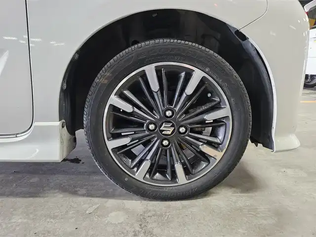 スズキ スペーシア カスタム HYBRID XS 長崎県 2020(令2)年 5.1万km ピュアホワイトP 〇ストラーダナビ/〇フルセグTV/〇両側パワースライドドア/〇バックカメラ/〇ビルトインETC/〇ドライブレコーダー/〇アダプティブクルーズコントロール/〇セーフティサポート/〇LEDヘッドランプ/〇LEDフロントフォグランプ/〇LEDフロントイルミネーション/〇革巻きシフトノブ/〇革巻きステアリングホイール/〇合皮/ファブリックコンビシート/〇シートヒーター/〇パーソナルテーブル/〇純正15インチアルミホイール/〇キーレスプッシュスタートシステム/〇スペアキー/〇禁煙車