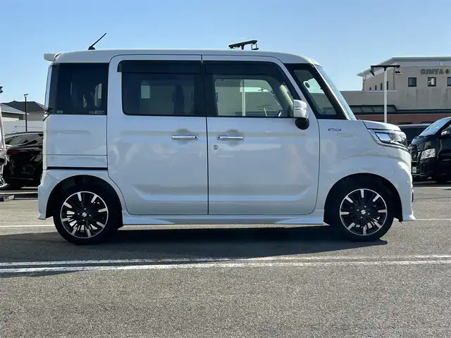 スズキ スペーシア カスタム HYBRID XS 長崎県 2020(令2)年 5.1万km ピュアホワイトP 〇ストラーダナビ/〇フルセグTV/〇両側パワースライドドア/〇バックカメラ/〇ビルトインETC/〇ドライブレコーダー/〇アダプティブクルーズコントロール/〇セーフティサポート/〇LEDヘッドランプ/〇LEDフロントフォグランプ/〇LEDフロントイルミネーション/〇革巻きシフトノブ/〇革巻きステアリングホイール/〇合皮/ファブリックコンビシート/〇シートヒーター/〇パーソナルテーブル/〇純正15インチアルミホイール/〇キーレスプッシュスタートシステム/〇スペアキー/〇禁煙車