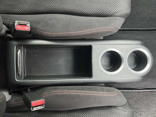 ホンダ ストリーム RSZ HDDナビパッケージ 秋田県 2011(平23)年 6.1万km プレミアムホワイトパール 純正ナビ　/（ＣＤ　ＤＶＤ　地デジＴＶ）/バックカメラ　/前後ドラレコ　/ＥＴＣ　/３列シート　/ステアリングリモコン