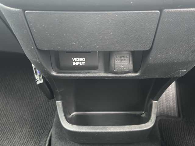 ホンダ ストリーム RSZ HDDナビパッケージ 秋田県 2011(平23)年 6.1万km プレミアムホワイトパール 純正ナビ　/（ＣＤ　ＤＶＤ　地デジＴＶ）/バックカメラ　/前後ドラレコ　/ＥＴＣ　/３列シート　/ステアリングリモコン