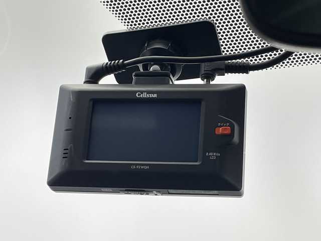 トヨタ ヴォクシー ハイブリッド S－Z 栃木県 2022(令4)年 2.2万km ホワイトパールクリスタルシャイン 純正10.5インチメモリナビ/（CD/DVD/フルセグTV/Bluetooth/USB/HDMI/Miracast）/バックカメラ/トヨタセーフティセンス/コーナーセンサー/ETC2.0/前後ドライブレコーダー/両側パワースライドドア/ハーフレザーシート/前席シートヒーター/禁煙車/オートライト/LEDヘッドライト/横滑り防止装置/AC100V電源/フォグランプ/スマートキー/プッシュスタート/ステアリングスイッチ/革巻きステアリング/ウィンカーミラー/純正17インチアルミホイール/純正フロアマット