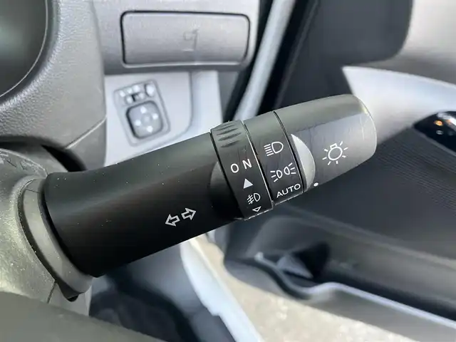 日産 デイズ ルークス ハイウェイスターX Gパッケージ 高知県 2020(令2)年 2.4万km ホワイトパール ユーザー買取車/両側パワースライドドア/LEDヘッドライト/プッシュスタート/アラウンドビューモニター/SDナビ/フルセグテレビ/ドライブレコーダー/純正アルミホイール/スマートキー/バックカメラ/全方位カメラ/ETC/オートマチックハイビーム/レーンキープアシスト