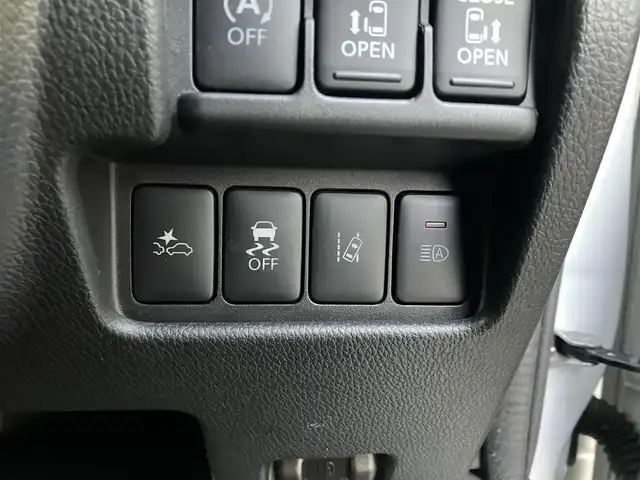 日産 デイズ ルークス ハイウェイスターX Gパッケージ 高知県 2020(令2)年 2.4万km ホワイトパール ユーザー買取車/両側パワースライドドア/LEDヘッドライト/プッシュスタート/アラウンドビューモニター/SDナビ/フルセグテレビ/ドライブレコーダー/純正アルミホイール/スマートキー/バックカメラ/全方位カメラ/ETC/オートマチックハイビーム/レーンキープアシスト