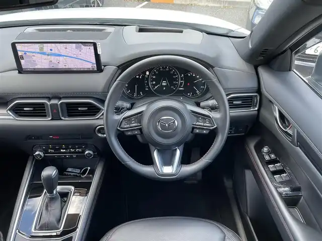 マツダ ＣＸ－５ XD スポーツアピアランス 兵庫県 2023(令5)年 1.5万km ロジウムホワイトプレミアムメタリック /ワンオーナー//R6/7年ディーラー点検記録簿有//アクティブドライビングディスプレイ（HUD）//マツダコネクトナビ//地デジ/BT/USB/Apple Car Play/Android Auto//ステアリングリモコン（ステアリングヒーター付）//本革シート//前席電動/ヒーター/運転席メモリ//パワーバックドア//パドルシフト//純正19インチAW//オートLEDヘッドランプ//ドライブレコーダー前後//トノカバー//コーナーセンサー//ワイヤレス充電器/【i-ACTIVSENSE】//アダプティブLEDヘッドライト（ALH）//ブラインドスポットモニタリング（BSM）//交通標識認識システム（TSR）//車間認知支援システム//ドライバーアテンションアラート（DAA）//リアクロストラフィックアラート（RCTA）//車線逸脱警報システム//360度ビューモニター//マツダレーダークルーズコントロール（MRCC）//クルージング&トラフィックサポート（CTS）//レーンキープアシストシステム（LAS）//アドバンストスマートシティブレーキサポート//AT誤発進抑制制御（前進時）//スマートシティブレーキサポートリヤ//AT誤後進抑制制御（後退時）