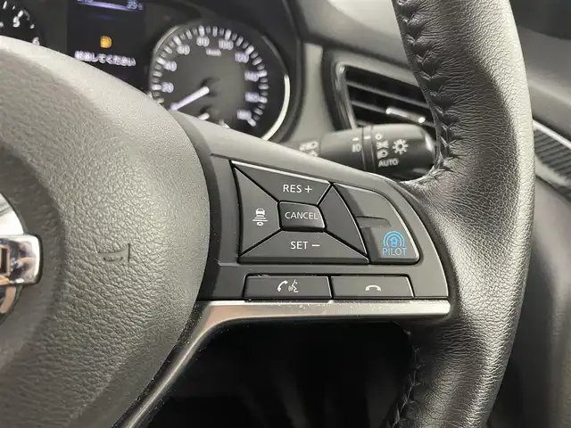 日産 エクストレイル 20Xi エクストリーマーX 福岡県 2019(令1)年 6.7万km チタニウムカーキ 純正９型ナビ（ＢＴ，フルセグＴＶ）　/全方位カメラ　/ＥＴＣ　/ドラレコ　/デジタルルームミラー　/ＡＣＣ　/プロパイロット　/コーナーセンサー　/エマージェンシーブレーキ　/レーンキープ　/パワーリアゲート　/ＬＥＤ