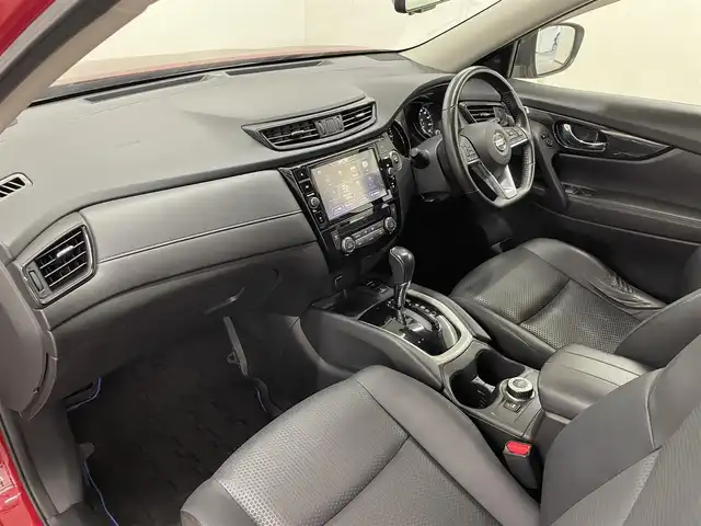 日産 エクストレイル ハイブリッド 20Xi 長崎県 2018(平30)年 4.6万km ガーネットレッド 外部検査実施済み/4WD/プロパイロット/純正SDナビ（MM517D-L）/ （DVD・ブルーレイ/フルセグTV/Bluetooth/USB）/インテリジェントアラウンドビューモニター/ETC/前方ドライブレコーダー/デジタルインナーミラー/ハンズフリーパワーバックドア/カブロンシート/レーダークルーズコントロール/エマージェンシーブレーキ/レーンアシスト/ダウンヒルアシストコントロール/横滑り防止機能/純正17インチアルミホイール/スマートキー/オートライト/純正LEDヘッドライト/スペアキー1本/保証書/取扱説明書