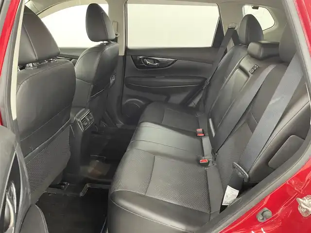 日産 エクストレイル ハイブリッド 20Xi 長崎県 2018(平30)年 4.6万km ガーネットレッド 外部検査実施済み/4WD/プロパイロット/純正SDナビ（MM517D-L）/ （DVD・ブルーレイ/フルセグTV/Bluetooth/USB）/インテリジェントアラウンドビューモニター/ETC/前方ドライブレコーダー/デジタルインナーミラー/ハンズフリーパワーバックドア/カブロンシート/レーダークルーズコントロール/エマージェンシーブレーキ/レーンアシスト/ダウンヒルアシストコントロール/横滑り防止機能/純正17インチアルミホイール/スマートキー/オートライト/純正LEDヘッドライト/スペアキー1本/保証書/取扱説明書