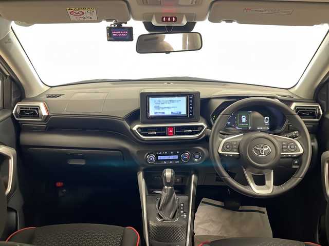 トヨタ ライズ Z 熊本県 2021(令3)年 1.9万km シャイニングホワイトパール 純正ナビ/   （フルセグTV/CD/DVD/Bluetooth/USB）/バックモニター/衝突軽減ブレーキ/コーナセンサー/モデリスタエアロ/前席シートヒーター/レーダークルーズコントロール/レーンキープアシスト/ステアリングスイッチ/アイドリングストップ/前後ドライブレコーダー/純正17インチアルミホイール/プッシュスタート/スマートキー/ＥＴＣ/ＬＥＤライト