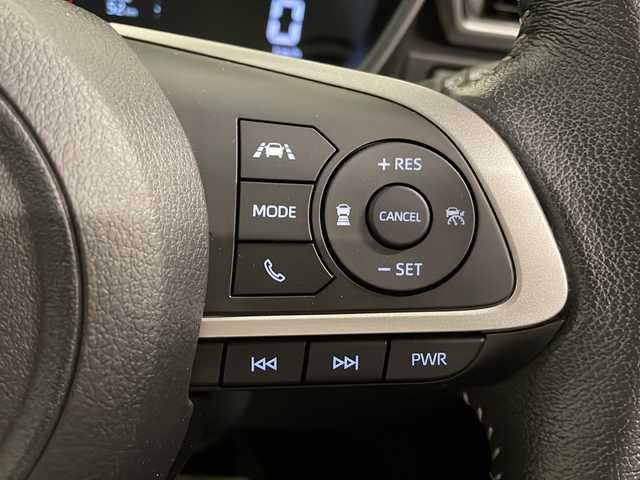 トヨタ ライズ Z 熊本県 2021(令3)年 1.9万km シャイニングホワイトパール 純正ナビ/   （フルセグTV/CD/DVD/Bluetooth/USB）/バックモニター/衝突軽減ブレーキ/コーナセンサー/モデリスタエアロ/前席シートヒーター/レーダークルーズコントロール/レーンキープアシスト/ステアリングスイッチ/アイドリングストップ/前後ドライブレコーダー/純正17インチアルミホイール/プッシュスタート/スマートキー/ＥＴＣ/ＬＥＤライト