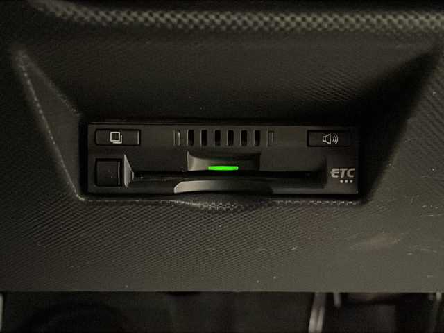 トヨタ ライズ Z 熊本県 2021(令3)年 1.9万km シャイニングホワイトパール 純正ナビ/   （フルセグTV/CD/DVD/Bluetooth/USB）/バックモニター/衝突軽減ブレーキ/コーナセンサー/モデリスタエアロ/前席シートヒーター/レーダークルーズコントロール/レーンキープアシスト/ステアリングスイッチ/アイドリングストップ/前後ドライブレコーダー/純正17インチアルミホイール/プッシュスタート/スマートキー/ＥＴＣ/ＬＥＤライト