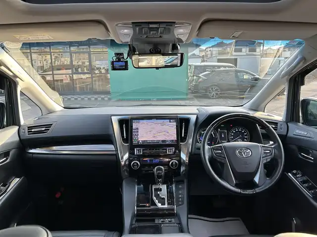 トヨタ アルファードハイブリット SR Cパッケージ 愛知県 2019(令1)年 7.5万km ブラック アルパイン１１インチナビ/ツインムーンルーフ/モデリスタエアロ/アルパイン12.8インチフリップダウンモニター/両側電動スライドドア/パワーバックドア/レーダークルーズコントロール/プリクラッシュセーフティ/ブラインドスポットモニター/レーントレーシングアシスト/クリアランスソナー/先行車発進告知/エグゼクティブパワーシート【本革】/シートヒーター/シートクーラー/シートメモリー/ハンドルヒーター/デジタルインナーミラー/前後ドライブレコーダー/ビルトインETC/アクセサリーソケット/純正17インチアルミホイール/純正フロアマット/ISOFIX