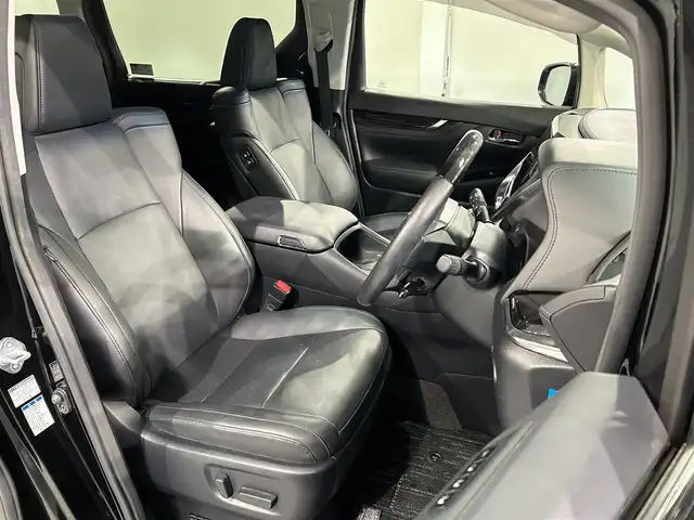 トヨタ アルファードハイブリット SR Cパッケージ 愛知県 2019(令1)年 7.5万km ブラック アルパイン１１インチナビ/ツインムーンルーフ/モデリスタエアロ/アルパイン12.8インチフリップダウンモニター/両側電動スライドドア/パワーバックドア/レーダークルーズコントロール/プリクラッシュセーフティ/ブラインドスポットモニター/レーントレーシングアシスト/クリアランスソナー/先行車発進告知/エグゼクティブパワーシート【本革】/シートヒーター/シートクーラー/シートメモリー/ハンドルヒーター/デジタルインナーミラー/前後ドライブレコーダー/ビルトインETC/アクセサリーソケット/純正17インチアルミホイール/純正フロアマット/ISOFIX