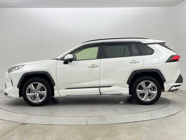 トヨタ ＲＡＶ４ G 新潟県 2020(令2)年 4.8万km ホワイトパールクリスタルシャイン ４WD/トヨタセーフティセンス/モデリスタ/禁煙車/社外SDナビ/　　CD/DVD/AM/FM/フルセグ/BT/SD/HDMI/USB/バックモニター/パワーバックドア/レーダークルーズコントロール/LEDオートライト/オートマチックハイビーム/運転席パワーシート/前席シートヒーター/純正18インチアルミホイール付/社外アルミホイール付スタッドレスタイヤ車載/　　225/65/R17/5ミリ/ステアリングスイッチ/ステアリングヒーター/ドライブレコーダー/ブラインドスポットモニター/USBポート/電動パーキングブレーキ/オートブレーキホールド/スペアキー/スマートキー/ETC