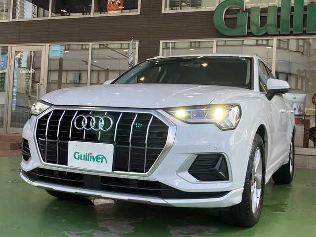 アウディ Ｑ３ 35TFSI アドバンスド 神奈川県 2021(令3)年 2.6万km グレイシアホワイトメタリック MMIナビゲーションシステム/（CD・SD・Bluetooth）/ルーフレール/パワーバックドア/全方位カメラ/フルセグTV/リヤビューカメラ/レザーシート/前席シートヒーター/運転席パワーシート/純正18インチAW/LEDヘッドライト/ETC2.0/前後ドライブレコーダー/バーチャルコックピット/アダプティブクルーズ/コーナーセンサー/アドバンスドキー×2/保証書/取扱説明書