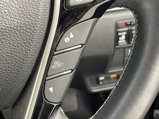 ホンダ オデッセイ ハイブリッド アブソルート ホンダセンシング 埼玉県 2016(平28)年 6.6万km プレミアムヴィーナスブラックP 両側パワースライドドア/純正ナビ/（TV/AM/FM/BT/CD/DVD）/全方位カメラ/２列目オットマン/ビルトインETC/ドライブレコーダー/ブラインドスポットモニター/レーダークルーズコントロール/D席パワーシート/ステアリングリモコン/両側パワースライドドア/後部コーナーセンサー/LEDオートライト/フォグランプ/純正17インチアルミホイール/HDMI/スマートキー×２