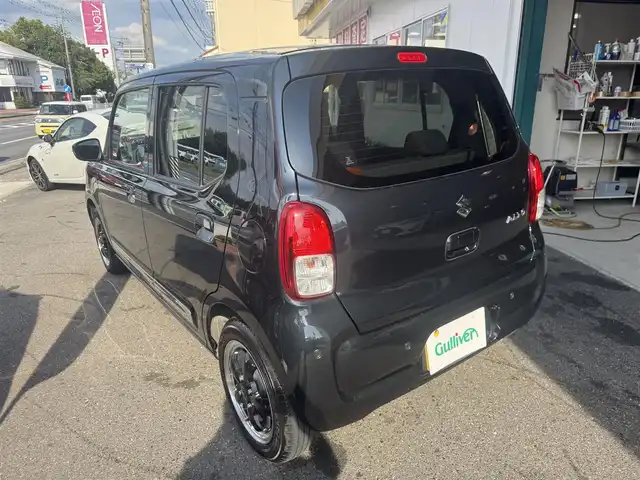 スズキ アルト L 愛知県 2024(令6)年 1.5万km ブルーイッシュブラックパール3 ワンオーナー車/ユーザー買取車/取説/手帳/保証書/スズキセーフティサポート/バックセンサー/両側シートヒーター/アイドリングストップ/レーン逸脱センサー/メッキパーツ/社外14インチアルミ/リモコンキー/純正オプションHID/アップグレードパッケージ
