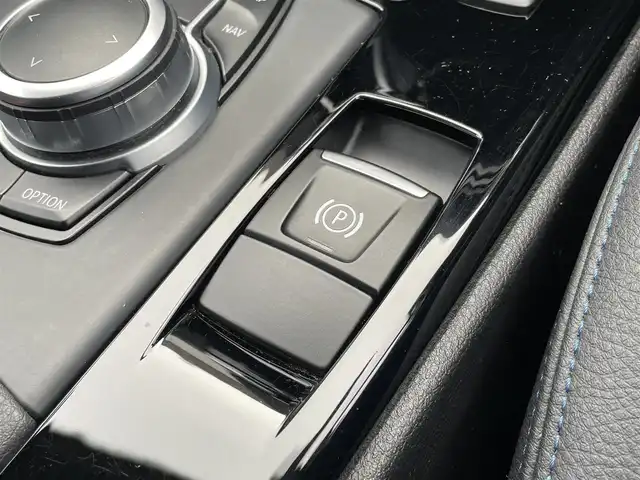 ＢＭＷ Ｘ１ xDrive 18d Mスポーツ 東京都 2020(令2)年 4.5万km アルピンホワイトⅢ 純正ナビ/Ｂカメラ/ハーフレザーシート/コンフォートアクセス/インテリジェントセーフティ/パドルシフト/ＬＩＭコントローラー/ETC/パワーバックドア/ドライビングモード/LEDヘッドライト