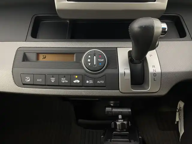 ホンダ フリード ハイブリット ジャストセレクション 新潟県 2012(平24)年 6.3万km スーパープラチナメタリック ワンオーナー/両側パワースライドドア/ドラレコ/ＥＴＣ/Bluetooth/フルセグＴＶ/ウィンカーミラー/ハーフレザー/バックモニター/純正オーディオ/クルーズコントロール　