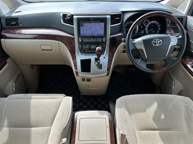 トヨタ アルファード 240G 新潟県 2008(平20)年 12万km ゴールドパールクリスタルシャイン サンルーフ/クルーズコントロール/ETC/両側パワースライドドア/バックカメラ/スペアキー/純正ナビ/（HDDナビ、Bluetooth、フルセグ、CD/DVD）/パワーシートDN席/横滑り防止/19インチPERFORMANCE　WHEELS　/HID/オートライト/スマートキー/オットマン/イージークローザー/プッシュスタート/ウィンカーミラー/１００V充電