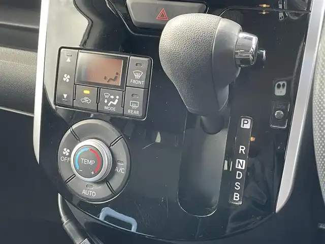 ダイハツ タント カスタム X 愛知県 2016(平28)年 2.4万km ブラックマイカメタリック 社外ディスプレイオーディオ　/ＢＴ　/Ｂカメラ　/ＬＥＤヘッドライト　/フォグライト　/ＥＴＣ　/ステアリングスイッチ　/オートライト　/左パワースライドドア　/アイドリングストップ/純正フロアマット