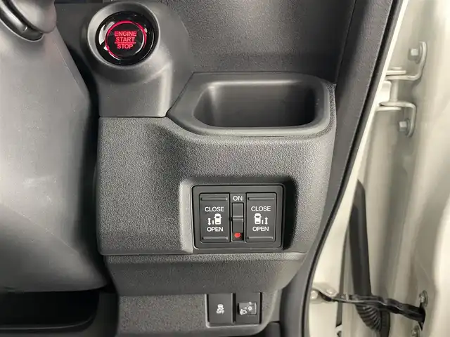 ホンダ Ｎ ＢＯＸ カスタム コーディネートスタイル 愛知県 2023(令5)年 1.7万km パールⅡ 純正８型ナビ　シートヒーター　禁煙車　ハーフレザー　バックカメラ　前後ドラレコ　電動パーキング　ホンダセンシング　衝突軽減　追従クルコン　ハンドル支援　コーナーセンサー　ツートーン　ＬＥＤオートライト